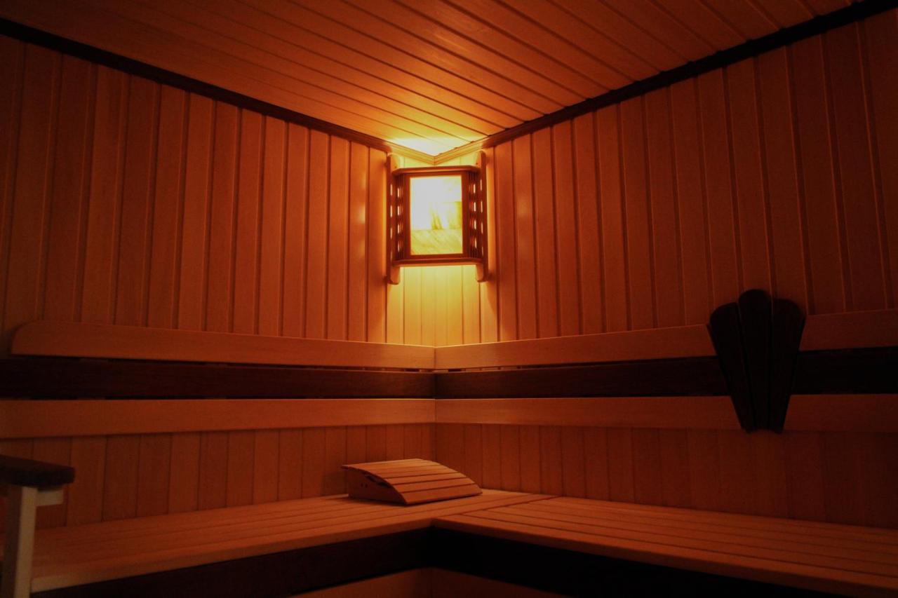 Neos Hotel Астана Екстериор снимка
