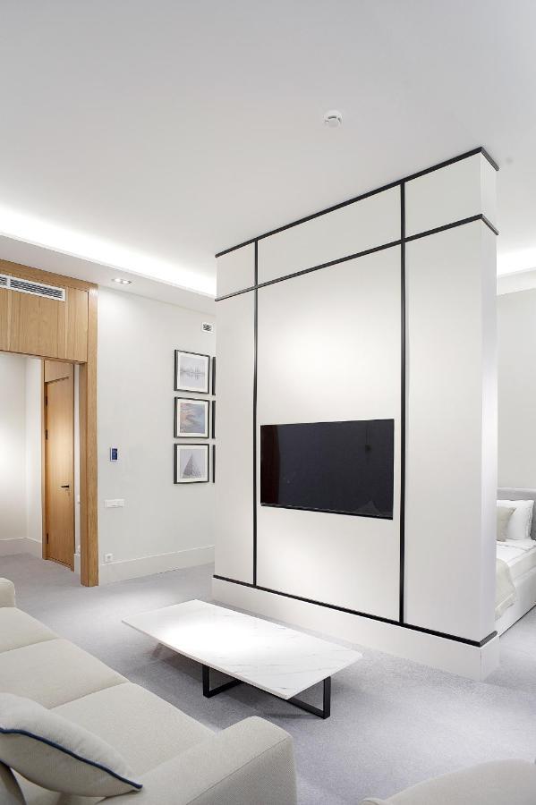 Neos Hotel Астана Екстериор снимка