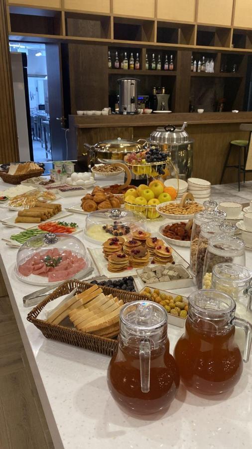 Neos Hotel Астана Екстериор снимка