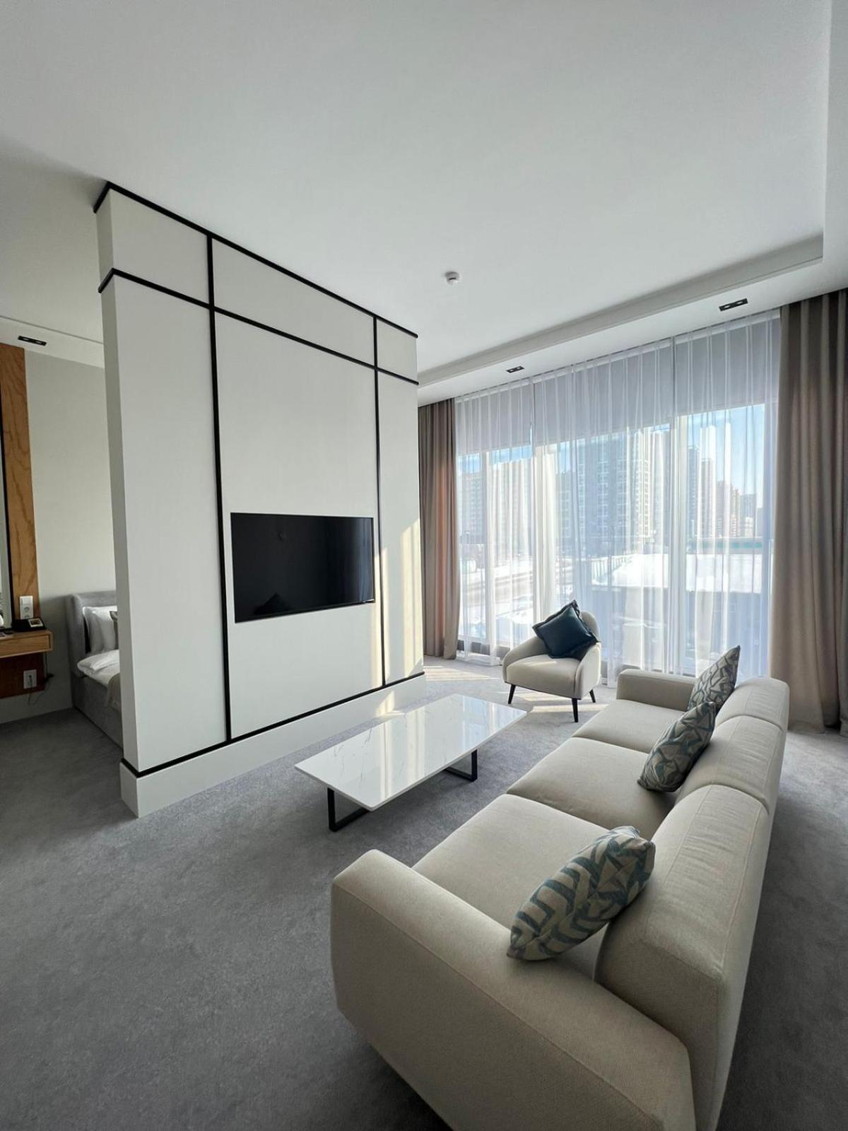 Neos Hotel Астана Екстериор снимка